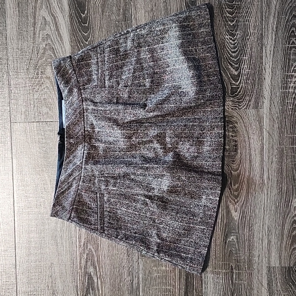 🦇 Old Navy Tweed Wool Blend Mini Skirt 🦇